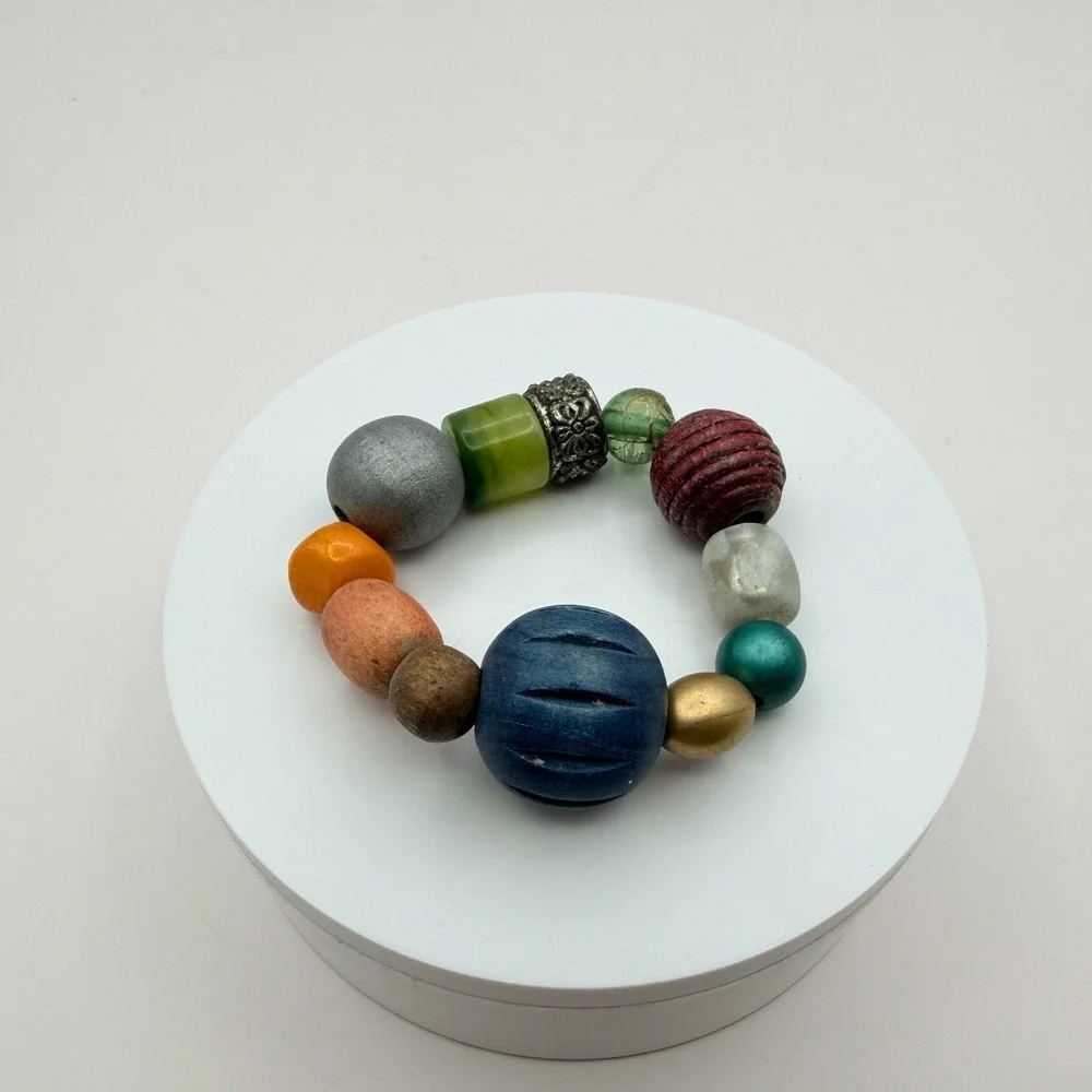 Vinatge‎ Y2K Artisan Bead Bracelet Featuring Central Blue Bead Statement Jewelry